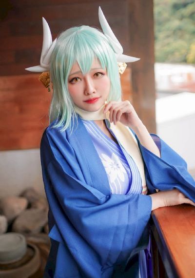 孙艺珍外出