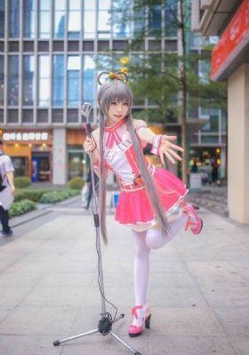 为美好世界献上祝福