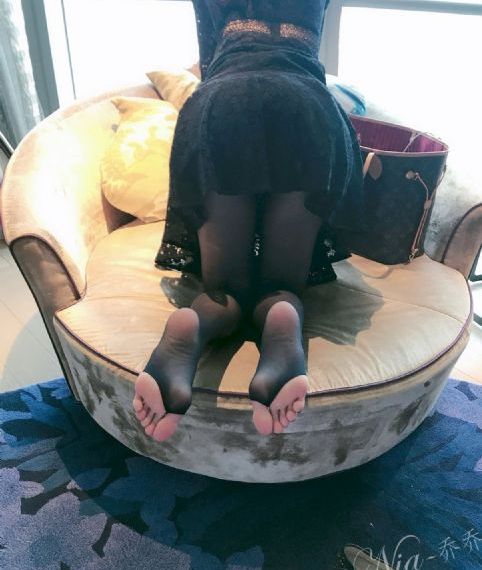 女女女