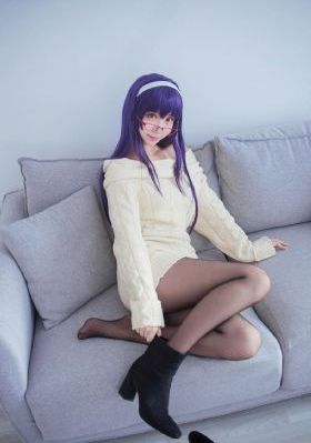 女教师含羞撅起屁股粗暴